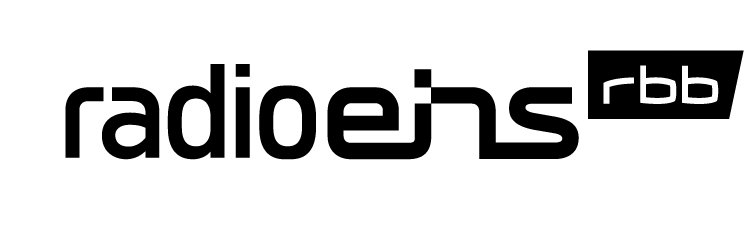 Logodesign von radioeins rbb in Schwarz auf weißem Hintergrund, modern und minimalistisch gestaltet.